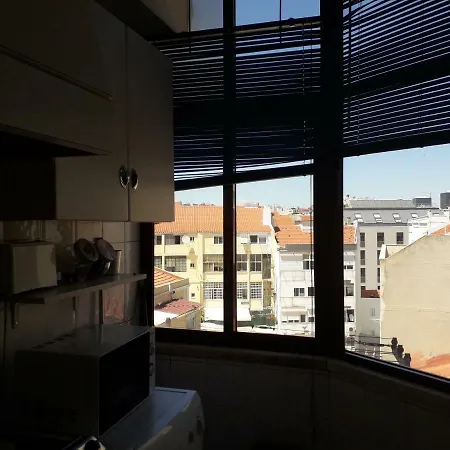 Cosy House In Saldanha Daire Lisboa