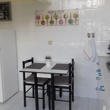 Cosy House In Saldanha * Lisboa